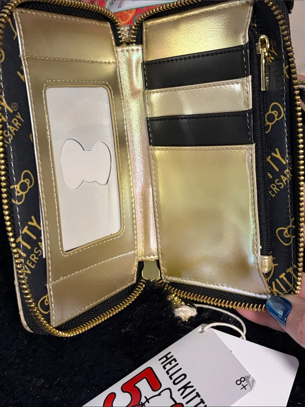 Hello Kitty 50th Gold Quilted wallet - Picture 5 of 6